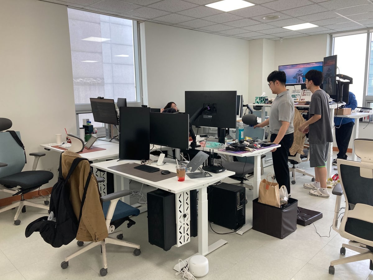 Lab arrangement - Lab arrangement - 사진 2 | System Software Lab, Korea University