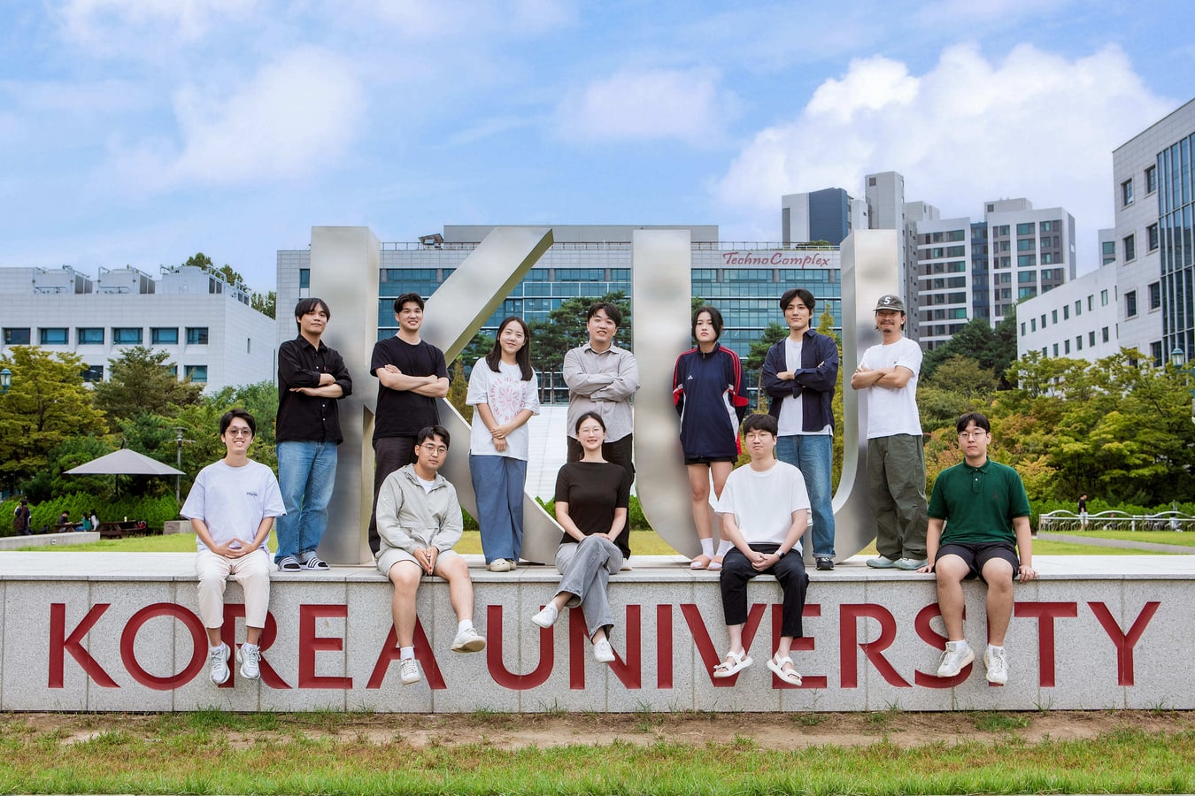 Group photo 2024 - Group photo 2024 - 사진 1 | System Software Lab, Korea University