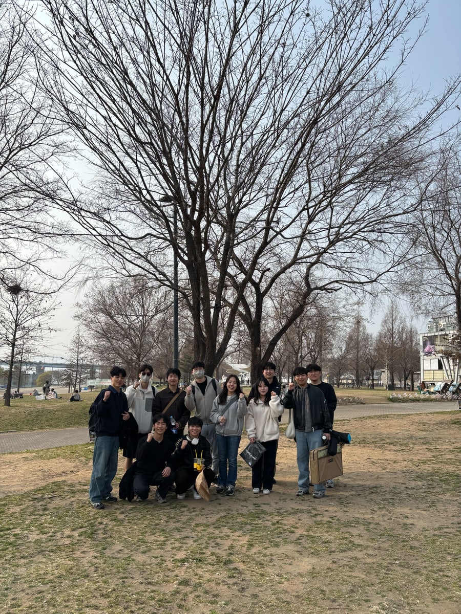 Hangang picnic (March 27, 2026) - Hangang picnic (March 27, 2026) - 사진 2 | System Software Lab, Korea University